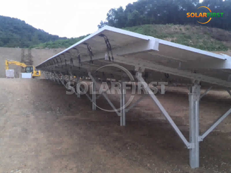 15-MWp-Solar-Freiflächenkraftwerk in Japan