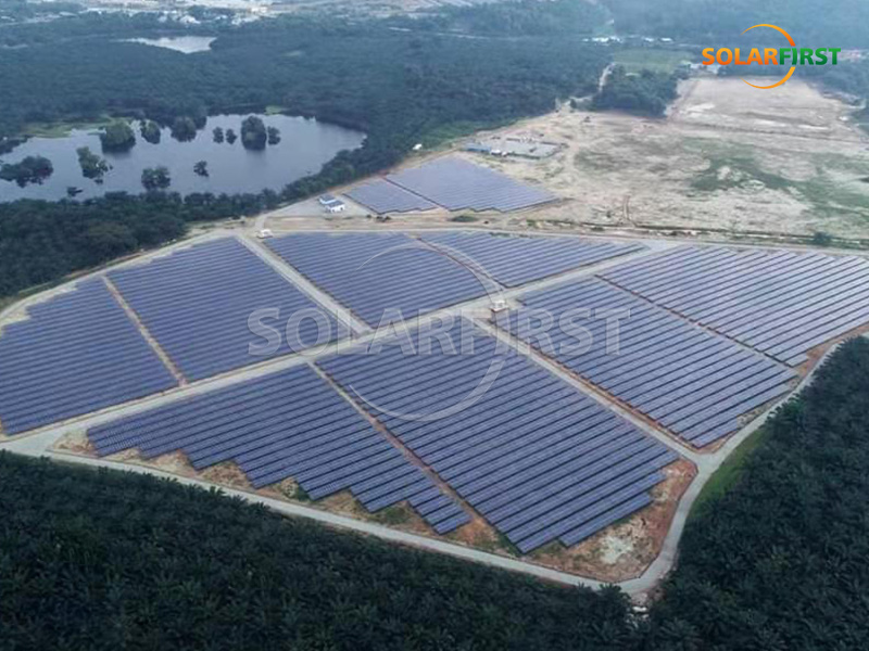 40-MWp-Solar-Freiflächenkraftwerk in Malaysia