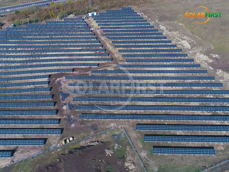2-MWp-Solar-Freiflächenkraftwerk in Armenien