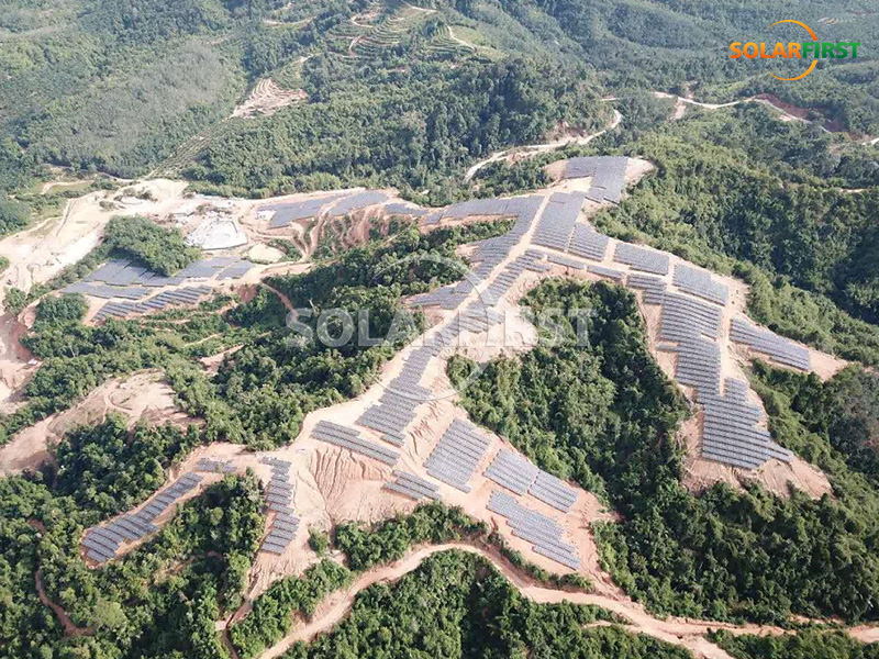 49-MWp-Solar-Freiflächenkraftwerk in Malaysia