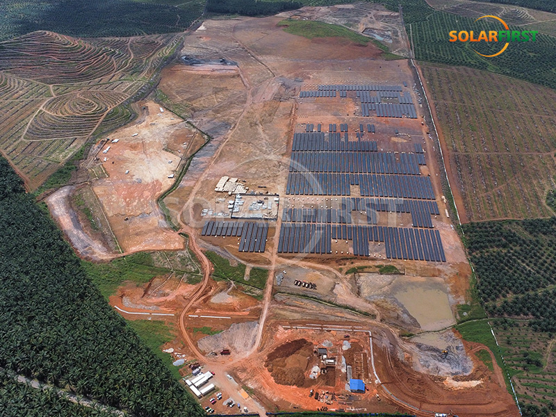 73-MWp-Solar-Freiflächenkraftwerk in Malaysia