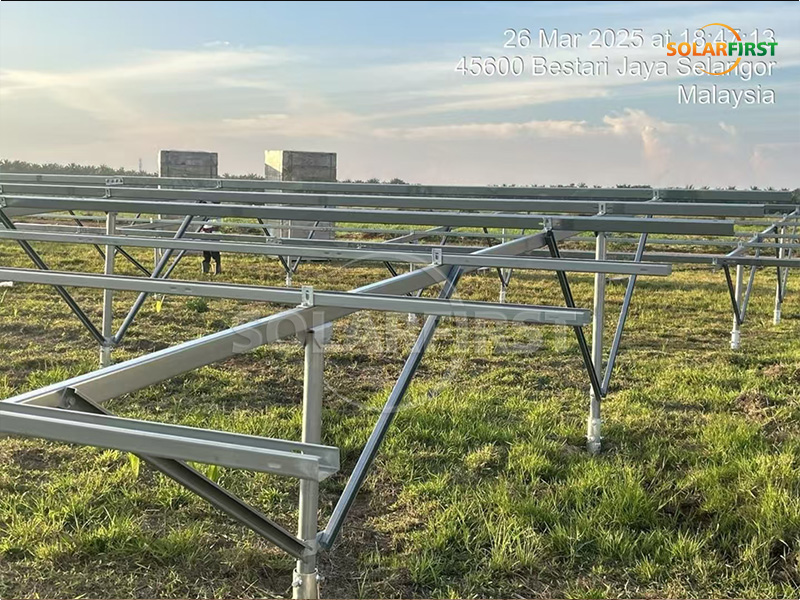 40-MWp-Solar-Freiflächenkraftwerk in Malaysia