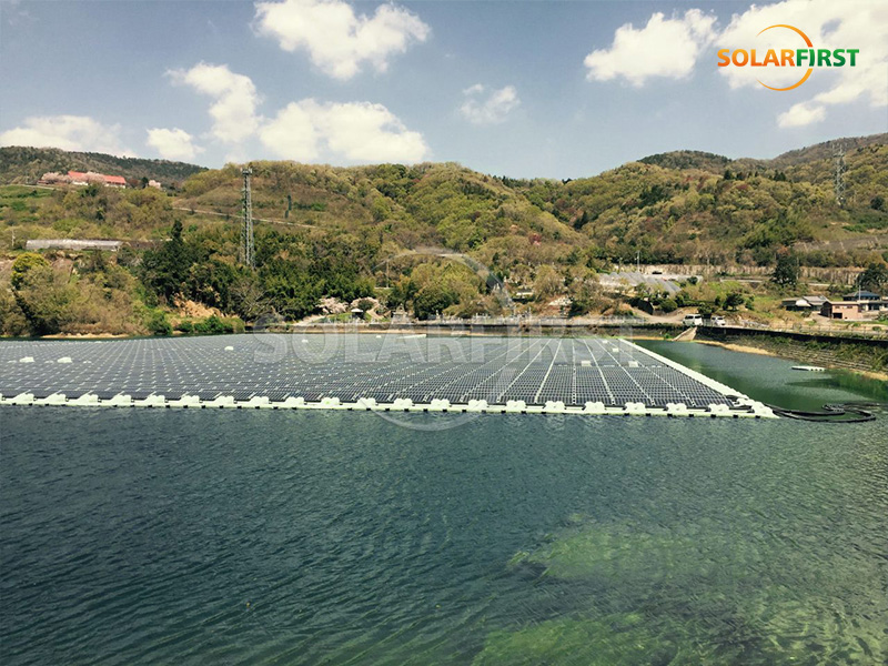 5-MWp-Schwimmendes Photovoltaik-Kraftwerk in Japan