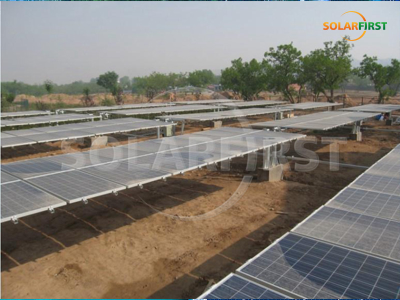 600 kWp Flach-Einachs-Nachführlösung in China