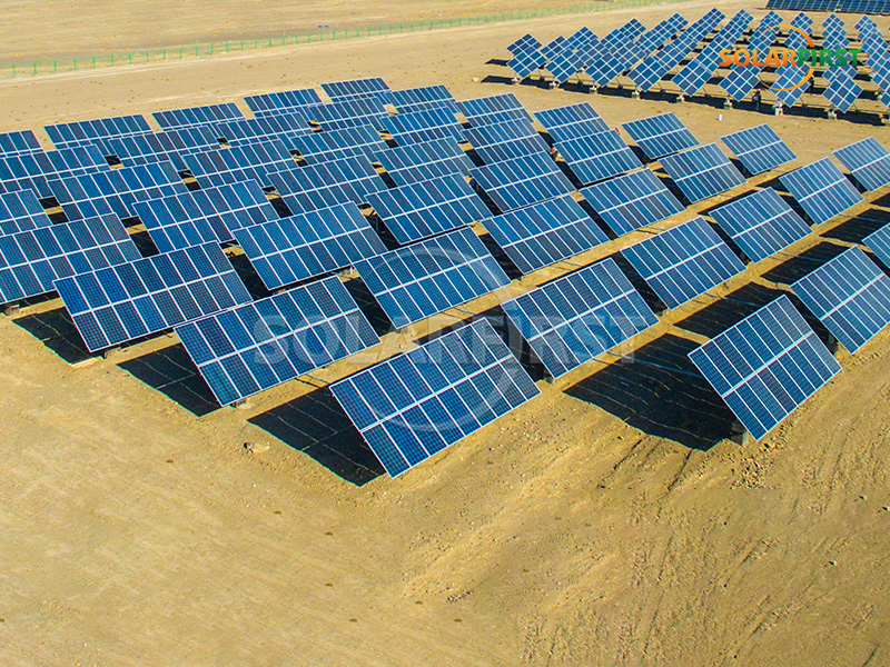 150 kWp Flach-Einachs-Nachführlösung in Hami