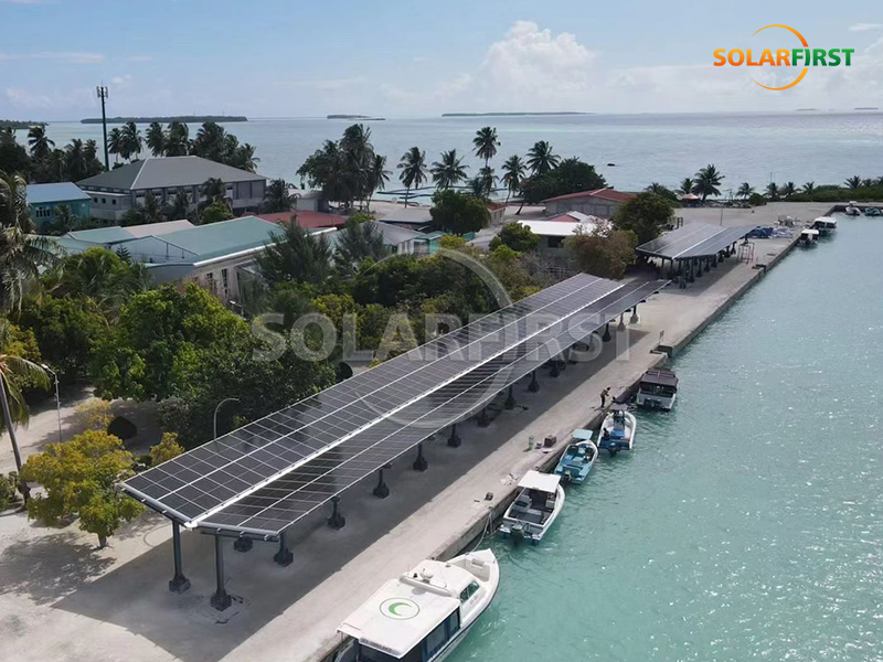 310 kWp Solar-BIPV-Parkplatzlösung in Madagaskar