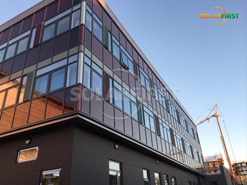 260 kWp Solar-BIPV-Fassadenlösung in Großbritannien
