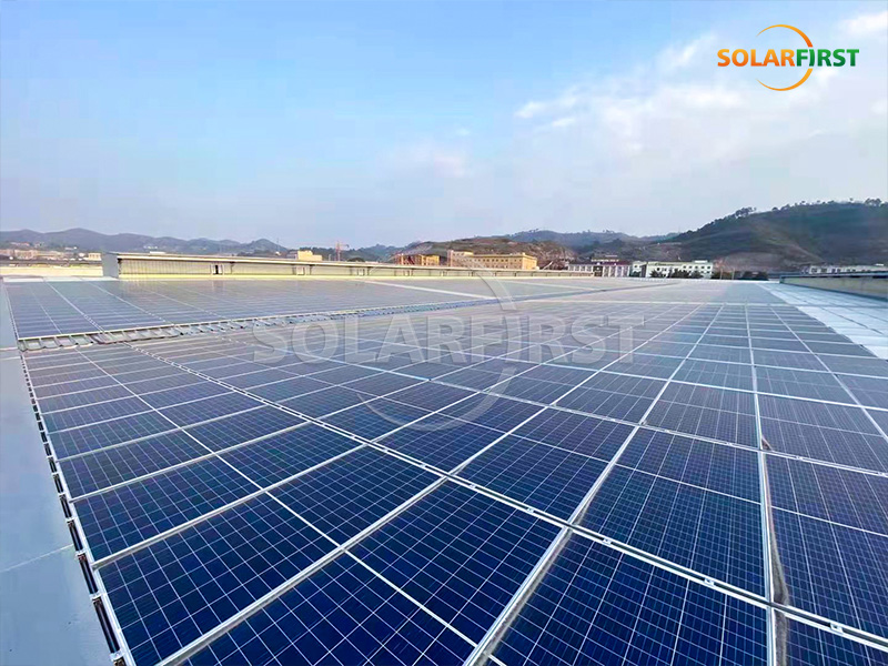 4-MWp-Solar-BIPV-Dachlösung in China
