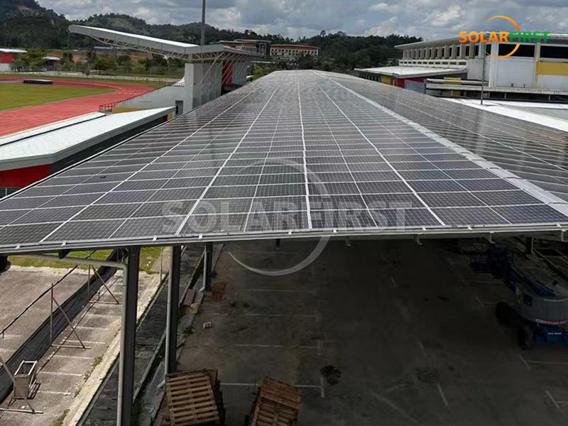 784 kWp Solar-BIPV-Dachlösung in Malaysia