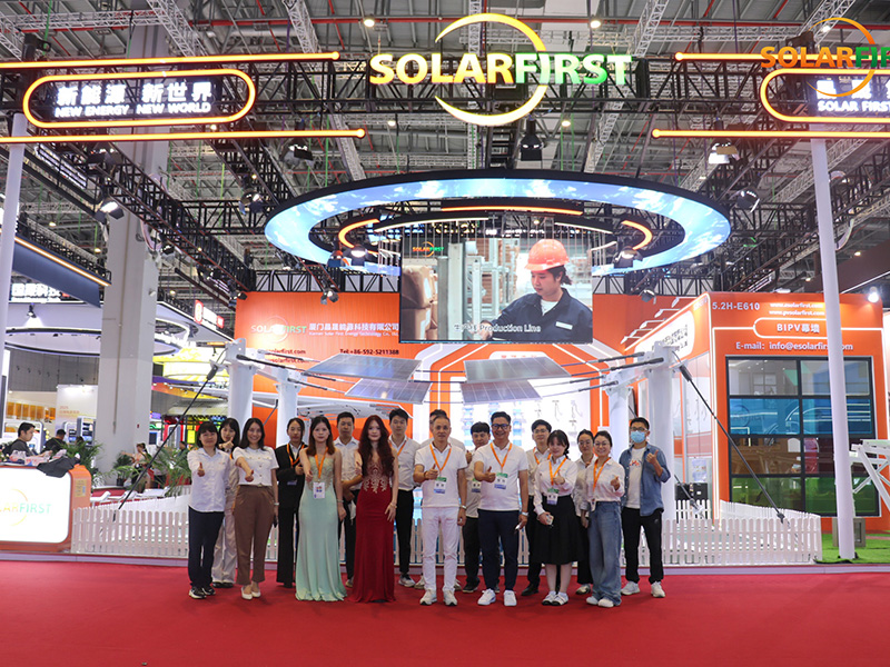 Solar First Group präsentiert führende Kompetenz im Bereich der kompletten PV-Montage auf der SNEC 2025