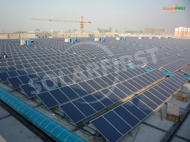 Fujian Quanzhou 2.8 MW Dachprojekt mit fester Stütze
