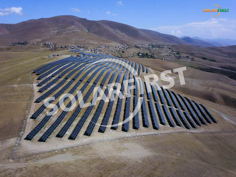 Solar First Group unterstützt globale grüne Entwicklung mit erfolgreicher Netzanbindung des Solar-5-Regierungs-PV-Projekts in Armenien
